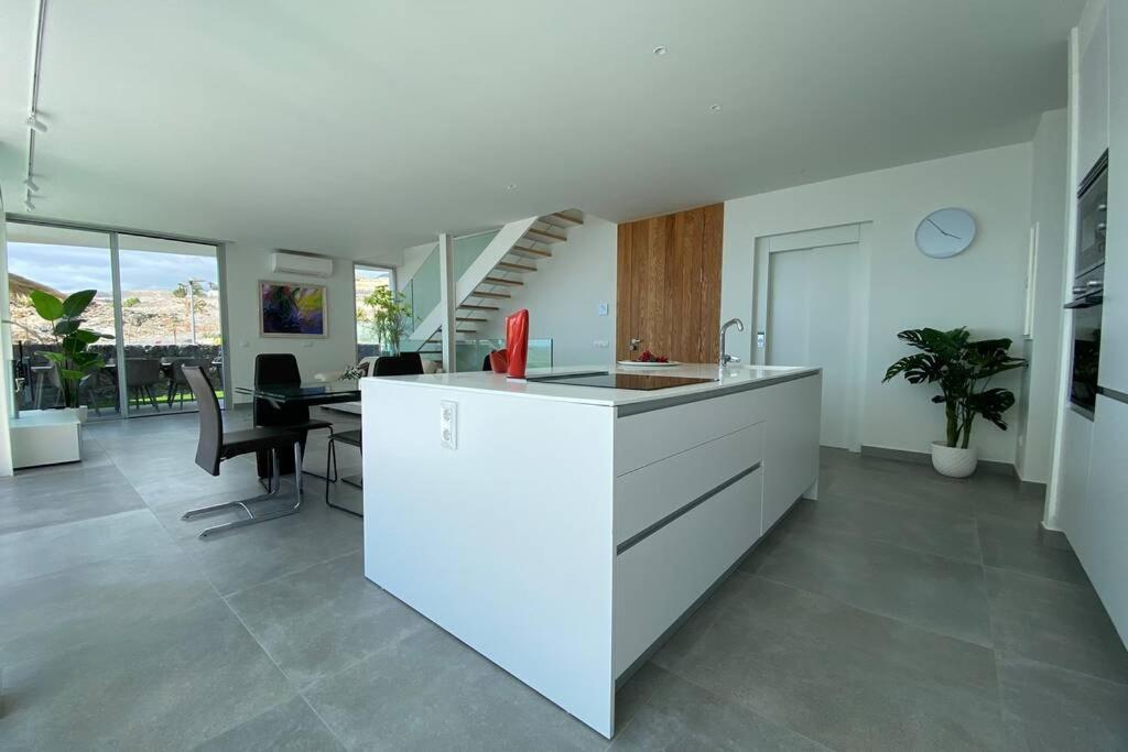 Luxury Villa - New Building With Panoramic Sea View Costa Adeje  Esterno foto